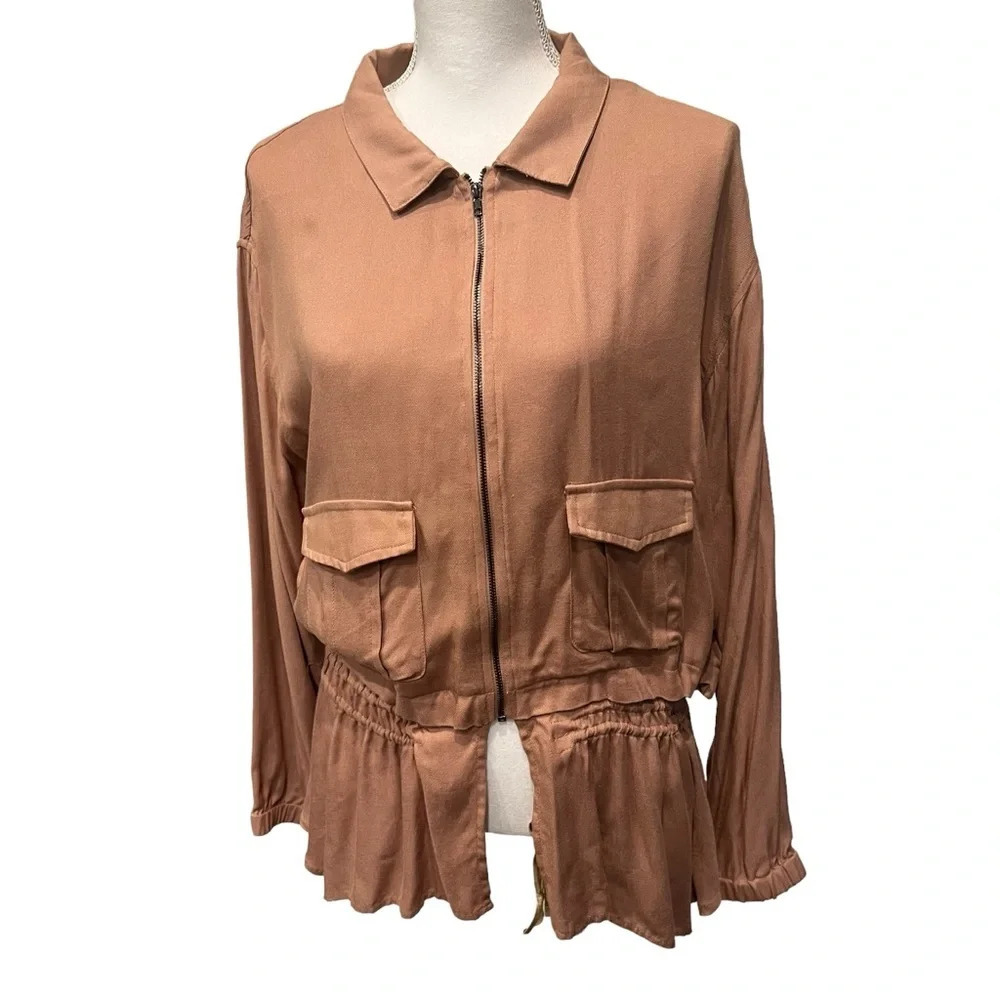 Kori America Jacket Women’s Full Zip Front Taupe Shark Bite Hem Size Medium NWT‎